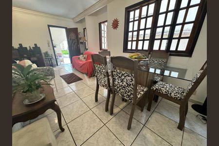 3_photo/94dce1ef15.99fa673d506c3847-ATLAS-18b2b107-b2b3-46cc-8d39-0b48323eedd1.jpg de casa à venda com 3 quartos, 112m² em Orleans, Curitiba