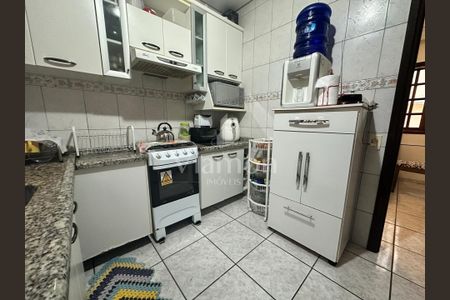 6_photo/94dce1ef15.99fa673d506c3847-ATLAS-4c8f06ee-2aed-42f9-b667-f13d9099dd9e.jpg de casa à venda com 3 quartos, 112m² em Orleans, Curitiba