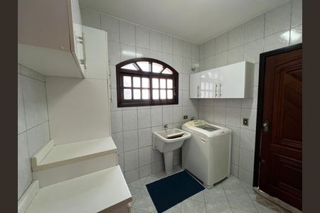 8_photo/94dce1ef83.974d063b20acfe41-ATLAS-38dec927-6bed-4110-9b9d-ecef5670e70e.jpg de casa para alugar com 3 quartos, 200m² em Orleans, Curitiba