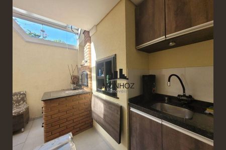 18_photo/94dce1f1f1.d55b36f64ebf45c1-ATLAS-2de76df3-bcba-4cf6-9dcf-7893449172e0.jpg de casa à venda com 3 quartos, 145m² em Orleans, Curitiba