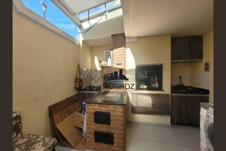 19_photo/94dce1f1f1.d55b36f64ebf45c1-ATLAS-b15db5f1-b251-425e-9fcd-97b23a25bd69.jpg de casa à venda com 3 quartos, 145m² em Orleans, Curitiba