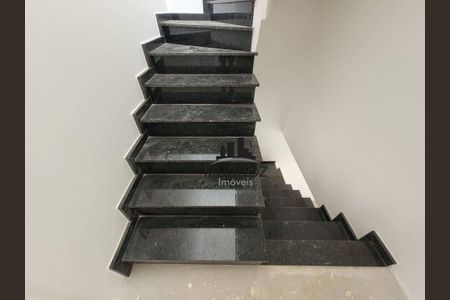 35_photo/94dce1f1ff.8d59b1ef83447a4a-ATLAS-efc629f4-db79-467f-b0a7-317bd3f49f0b.jpg de casa à venda com 3 quartos, 132m² em Orleans, Curitiba