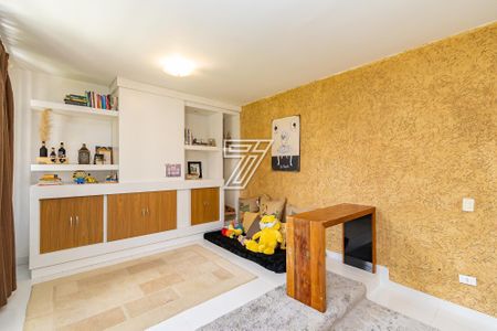 9_photo/94dce1f1ff.9e8f1c97e4a047f1-ATLAS-2d8c2a80-6920-4a3d-954b-5a874e9b12f9.jpg de casa à venda com 4 quartos, 300m² em Orleans, Curitiba