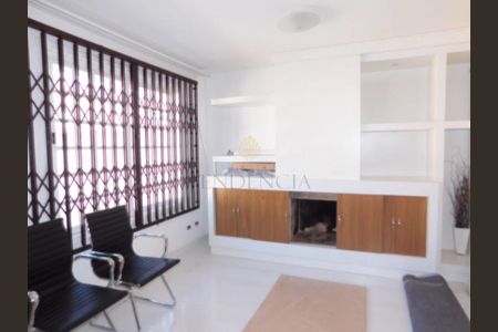 11_photo/94dce1f1ff.9e8f1c97e4a047f1-ATLAS-7b08f25f-2dc5-404f-aca7-a4bc3f26430d.jpg de casa à venda com 4 quartos, 210m² em Orleans, Curitiba