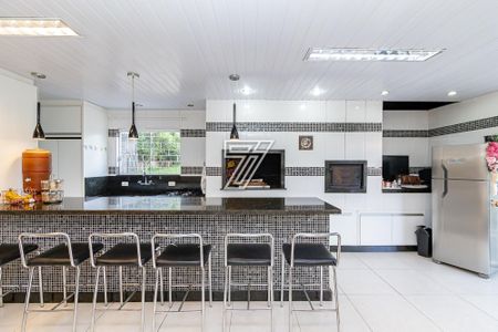 7_photo/94dce1f1ff.9e8f1c97e4a047f1-ATLAS-fa95d7aa-e0dc-446d-bdff-0d75087894bd.jpg de casa à venda com 4 quartos, 300m² em Orleans, Curitiba