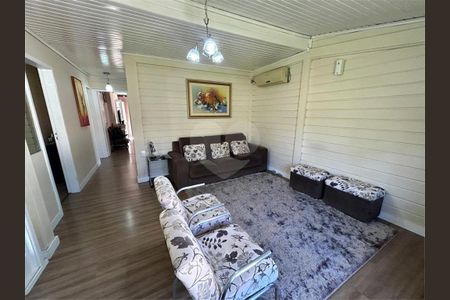 11_photo/94dce1f259.d41ccc6539b5b4b0-ATLAS-583b4ca2-beba-451f-8523-0d96b4c1afcf.jpg de casa à venda com 4 quartos, 196m² em Orleans, Curitiba