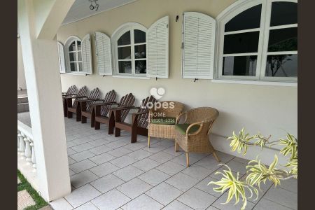 9_photo/94dce1f259.d41ccc6539b5b4b0-ATLAS-6fd05296-4a59-4b2b-85a9-f49939c7f3f7.jpg de casa à venda com 4 quartos, 195m² em Orleans, Curitiba