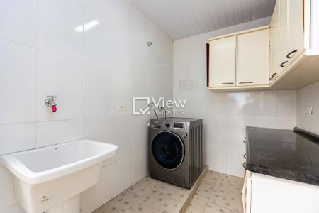 5_photo/94dce1f26b.59abdc00308a7dc6-ATLAS-1fd5676e-eaba-4199-9cb6-50d2cca3fbfb.jpg de casa à venda com 4 quartos, 300m² em Orleans, Curitiba