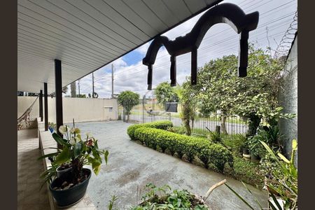 4_photo/94dce1f317.d83f6bba92732ca4-ATLAS-0c6a6c4c-00b2-4774-8d2f-62be034bc1ba.jpg de casa à venda com 4 quartos, 110m² em Santo Inácio, Curitiba