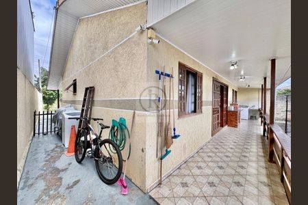 28_photo/94dce1f317.d83f6bba92732ca4-ATLAS-7a9bed4c-179c-4b58-9593-28fbe74d2b08.jpg de casa à venda com 4 quartos, 110m² em Santo Inácio, Curitiba