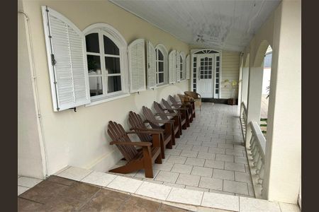 3_photo/94dce1f3a5.ceff8192393c33de-ATLAS-ef408622-900b-49f3-bd75-4d71d9f45bcd.jpg de casa à venda com 4 quartos, 195m² em Orleans, Curitiba