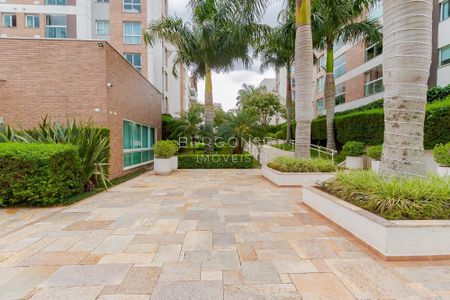 8_photo/94dce1f687.98a2f1197ddc2320-ATLAS-21a3f826-1c6d-48a2-9cf9-efd7edfcd975.jpg de apartamento à venda com 3 quartos, 90m² em Cidade Industrial de Curitiba, Curitiba