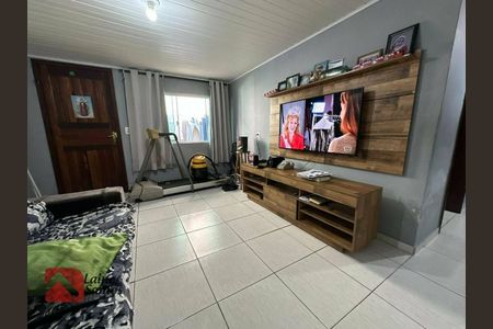 11_photo/94dce1f7b5.8a734c1c2a3b006e-ATLAS-797c70b2-7488-4e21-8b7b-0343fdcd5572.jpg de casa à venda com 3 quartos, 220m² em Cidade Industrial de Curitiba, Curitiba