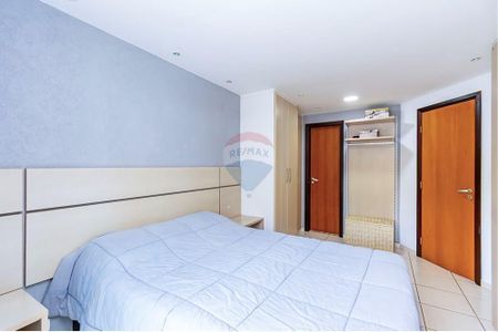 45_photo/94dce1facb.4a782679eeb82acf-ATLAS-0ce85bc1-bf83-4de2-85d0-3e0bec7372e6.jpg de casa à venda com 3 quartos, 126m² em Orleans, Curitiba