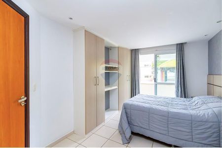 9_photo/94dce1facb.4a782679eeb82acf-ATLAS-2ed12f92-0a87-4379-913f-3fb2a559a379.jpg de casa à venda com 3 quartos, 126m² em Orleans, Curitiba