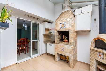 11_photo/94dce1facb.4a782679eeb82acf-ATLAS-b65f4ff2-c965-45de-98ac-7cbc8de4abf3.jpg de casa à venda com 3 quartos, 126m² em Orleans, Curitiba