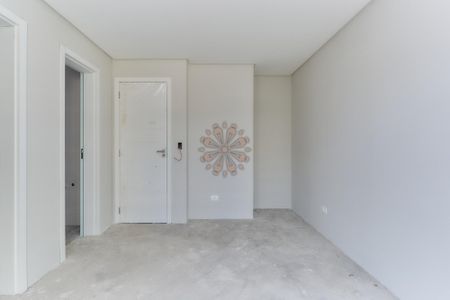 21_photo/94dce1fb7f.c9f91a7ac56bfabf-ATLAS-346395d3-a485-4b2d-b67c-6ed73f12cc3f.jpg de casa à venda com 3 quartos, 120m² em Cidade Industrial de Curitiba, Curitiba