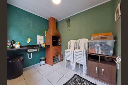 12_photo/94dce1fc2b.4f48e483d4bcdc3b-ATLAS-29cb8687-0bbd-42c8-a533-b989103b209d.jpg de casa à venda com 3 quartos, 158m² em Cidade Industrial de Curitiba, Curitiba