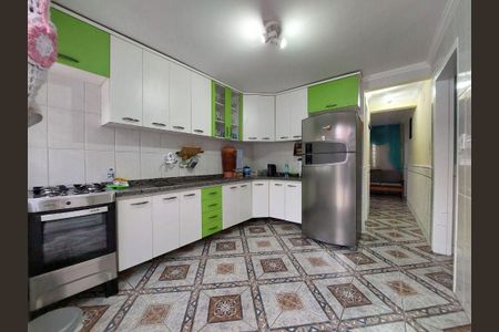 8_photo/94dce1fc2b.4f48e483d4bcdc3b-ATLAS-73d8db09-ef83-48eb-b564-5f5de14b6371.jpg de casa à venda com 3 quartos, 158m² em Cidade Industrial de Curitiba, Curitiba