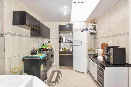 10_photo/94dce1fc37.8ae1cb5ed2a1280b-ATLAS-d749279b-eef8-4f5d-a0a0-e8a95ed8fa72.jpg de casa à venda com 2 quartos, 70m² em Cidade Industrial de Curitiba, Curitiba