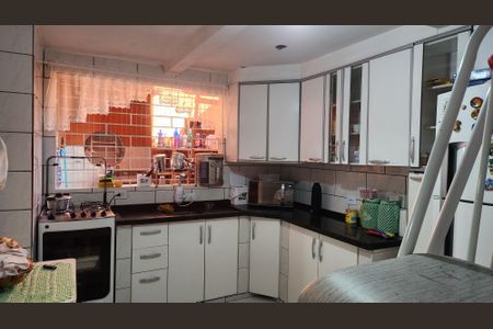 11_photo/94dce1fd99.2008f600ea595daf-ATLAS-4fd16e45-0924-46e8-be54-91c4f3d16fc2.jpg de casa à venda com 3 quartos, 100m² em Cidade Industrial de Curitiba, Curitiba