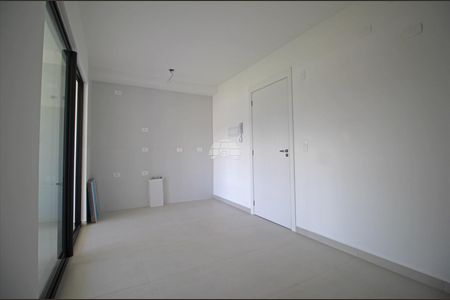 2_photo/94dce2022b.8a35bf95ec82d513-ATLAS-c93cf274-3fdf-4875-82f9-5223c06c63c7.jpg de apartamento para alugar com 2 quartos, 48m² em Cidade Industrial de Curitiba, Curitiba