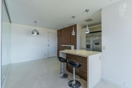 7_photo/94dce204cd.c859005bb1c78a07-ATLAS-38698762-e27a-4a53-9707-5f52a5a33c16.jpg de apartamento para alugar com 2 quartos, 70m² em Campina do Siqueira, Curitiba