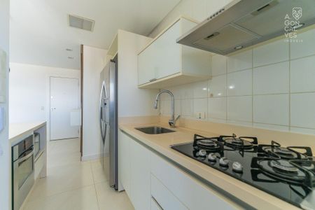 10_photo/94dce204cd.c859005bb1c78a07-ATLAS-5ab7fca8-68d9-4c39-b598-d8bd6614390c.jpg de apartamento para alugar com 2 quartos, 70m² em Campina do Siqueira, Curitiba