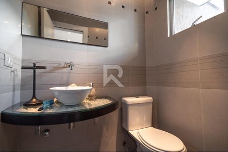 7_photo/94dce213ff.65f13e01ac28cb08-ATLAS-0f4691ea-7363-4f3d-beed-381e5b439b53.jpg de casa à venda com 3 quartos, 196m² em Cidade Industrial de Curitiba, Curitiba