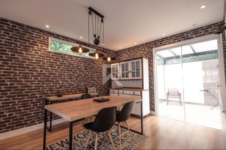 5_photo/94dce213ff.65f13e01ac28cb08-ATLAS-df466c95-8ced-4a64-a25c-0f034d886561.jpg de casa à venda com 3 quartos, 196m² em Cidade Industrial de Curitiba, Curitiba