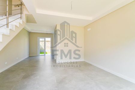 3_photo/94dce2146b.912bb953107d94de-ATLAS-4c6ffbb2-c40e-49c5-9cc4-fdbbdb5399ec.jpg de casa à venda com 3 quartos, 112m² em Cidade Industrial de Curitiba, Curitiba