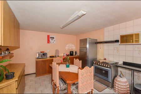 5_photo/94dce214ff.621ee2e78907adfc-ATLAS-e14eb907-3e4c-434a-a04c-2373b2f3cd89.jpg de casa à venda com 4 quartos, 230m² em Cidade Industrial de Curitiba, Curitiba