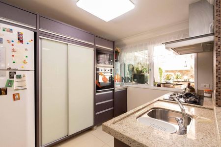 9_photo/94dce21513.4ef4cba8b3f953a8-ATLAS-27ad2984-e021-420c-8be5-a0439bacff7b.jpg de casa à venda com 4 quartos, 230m² em Cidade Industrial de Curitiba, Curitiba