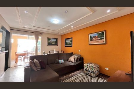 4_photo/94dce215d9.ceff8192393c33de-ATLAS-1925b2b6-3c5e-4a5a-96bc-6e9a6dd5ffa7.jpg de casa à venda com 4 quartos, 153m² em Cidade Industrial de Curitiba, Curitiba