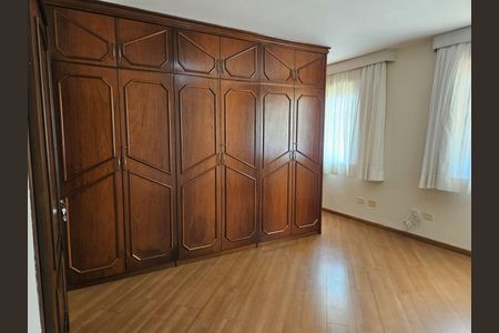 14_photo/94dce216a9.7a69ff73eb43ff8d-ATLAS-7dee7ca6-9fcc-4452-8acb-5fedb8791c5a.jpg de casa à venda com 7 quartos, 370m² em Cidade Industrial de Curitiba, Curitiba