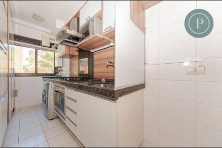 7_photo/94dce21809.f25f83ff9854c19e-ATLAS-ba8bf431-044f-4153-a41f-6af7ee972182.jpg de apartamento à venda com 2 quartos, 65m² em Campo Comprido, Curitiba