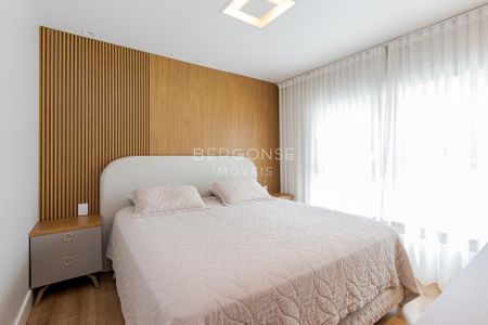 8_photo/94dce2189d.92962df0b75f5906-ATLAS-1aebb269-2b8c-4a24-9426-12fa57dd91fb.jpg de apartamento à venda com 3 quartos, 182m² em Campo Comprido, Curitiba