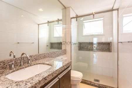 42_photo/94dce218b5.2b9cc8de2dd4deea-ATLAS-c7306f7f-1f09-4fe0-93d9-caa4e81edb27.jpg de apartamento à venda com 4 quartos, 266m² em Cidade Industrial de Curitiba, Curitiba