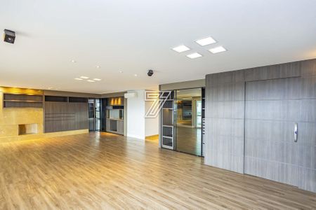 2_photo/94dce218b5.e5d14194a8daaecf-ATLAS-0c328ffb-e44d-45dc-9d5e-d7d28560c9fe.jpg de apartamento à venda com 3 quartos, 266m² em Cidade Industrial de Curitiba, Curitiba