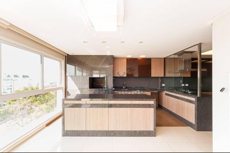 3_photo/94dce218b5.eb2ec0ea729fefad-ATLAS-9bddbebc-2ea5-408d-83ed-2f5f6d20a1f0.jpg de apartamento à venda com 3 quartos, 267m² em Cidade Industrial de Curitiba, Curitiba