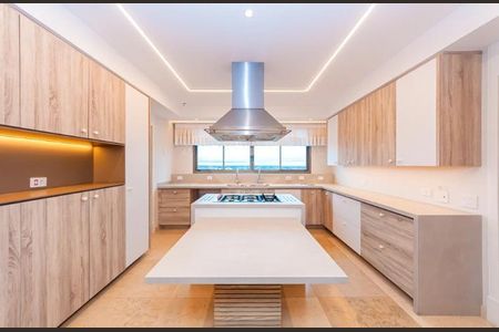 13_photo/94dce218cd.387fac3a7e9151da-ATLAS-5dac3e74-aa09-4f7e-9c67-42cd2e3702a7.jpg de apartamento à venda com 4 quartos, 431m² em Cidade Industrial de Curitiba, Curitiba