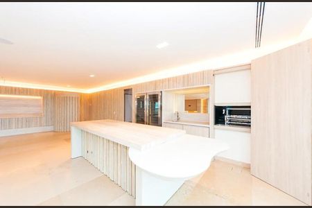 5_photo/94dce218cd.387fac3a7e9151da-ATLAS-dd6564b5-6154-48b6-bb7f-171f50e194d8.jpg de apartamento à venda com 4 quartos, 431m² em Cidade Industrial de Curitiba, Curitiba