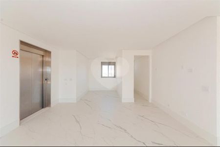 3_photo/94dce218cd.59abdc00308a7dc6-ATLAS-322ac96b-4b49-4b39-b6cd-3104a4cbf706.jpg de apartamento à venda com 3 quartos, 320m² em Cidade Industrial de Curitiba, Curitiba