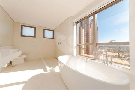 14_photo/94dce218cd.59abdc00308a7dc6-ATLAS-3e5d6fcf-7421-4554-9c7c-65c92c6aa42d.jpg de apartamento à venda com 3 quartos, 320m² em Cidade Industrial de Curitiba, Curitiba