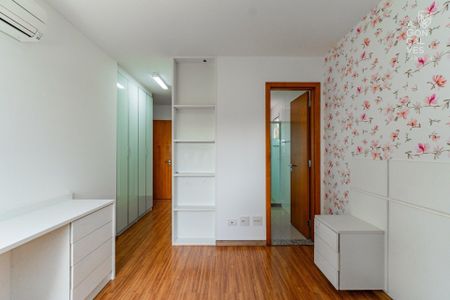 19_photo/94dce218d9.ce9eeab866d073c5-ATLAS-0266268a-34c4-43d1-a5c7-b6671aaa287c.jpg de apartamento à venda com 3 quartos, 175m² em Campina do Siqueira, Curitiba