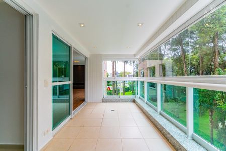 6_photo/94dce218d9.ce9eeab866d073c5-ATLAS-0f25f08a-1fbf-4500-923b-157eecb4be11.jpg de apartamento à venda com 3 quartos, 175m² em Campina do Siqueira, Curitiba