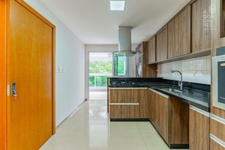 8_photo/94dce218d9.ce9eeab866d073c5-ATLAS-880e32be-c950-4cbd-bc1c-a708ec6aa9e8.jpg de apartamento à venda com 3 quartos, 175m² em Campina do Siqueira, Curitiba