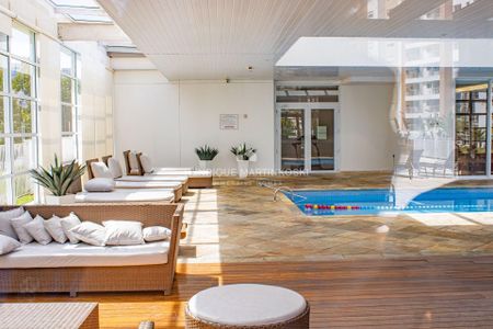 42_photo/94dce218df.2208cd2e29b2978c-ATLAS-6b10bfe2-5db9-4e38-ac82-7a9a7aaded33.jpg de apartamento à venda com 3 quartos, 113m² em Campo Comprido, Curitiba