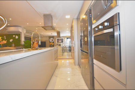 7_photo/94dce21ae5.d0218d3dc59c2598-ATLAS-49e06095-bac3-49cd-abb9-e4839636ee44.jpg de apartamento à venda com 3 quartos, 98m² em Campo Comprido, Curitiba