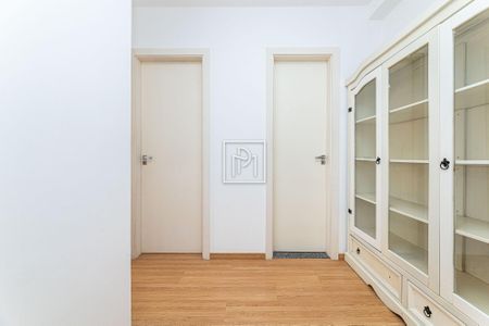 2_photo/94dce21b33.4405b1b594faae91-ATLAS-0a1a7b40-c367-41fb-a476-885564e67b8a.jpg de apartamento à venda com 2 quartos, 60m² em Campo Comprido, Curitiba